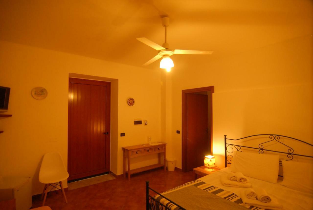 Eoliano B&B Мальфа Экстерьер фото